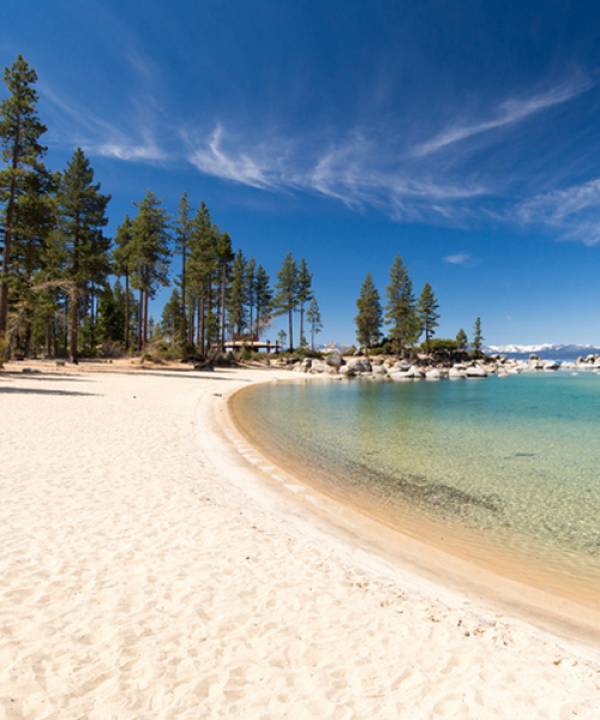 Lake_Tahoe_Beaches_white_sand.jpg